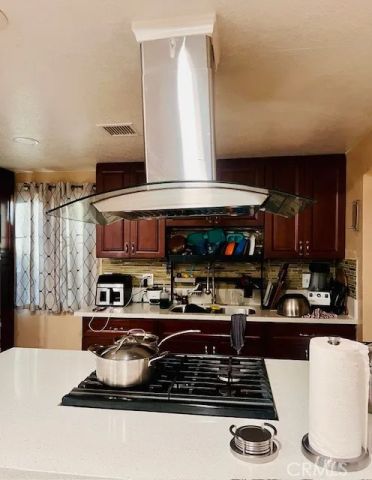 690 E Etiwanda, Rialto, CA 92376