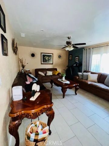690 E Etiwanda, Rialto, CA 92376