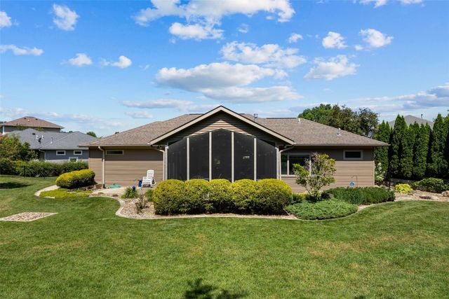 61 Quail Valley Court, Iowa City, IA 52246