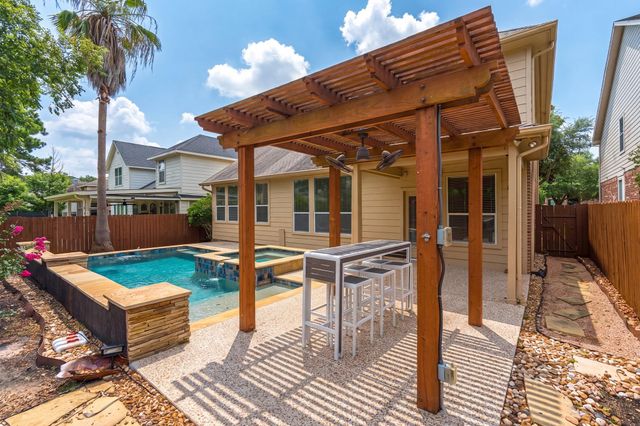 22 Frontera Circle, The Woodlands, TX 77382