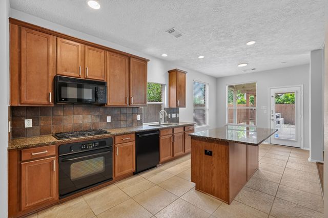 22 Frontera Circle, The Woodlands, TX 77382