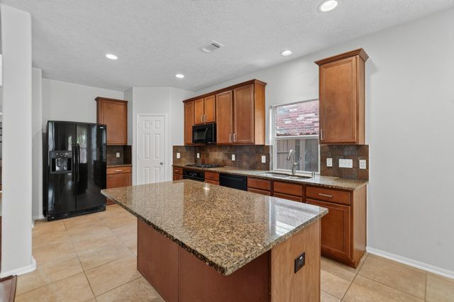 22 Frontera Circle, The Woodlands, TX 77382