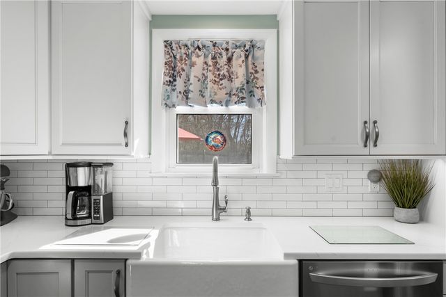 56 Star Street, Warwick, RI 02888