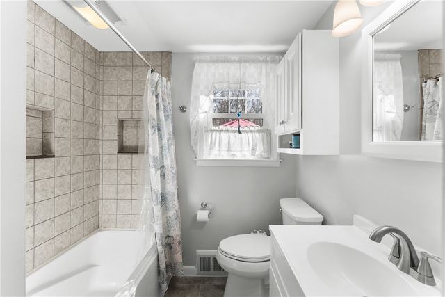 56 Star Street, Warwick, RI 02888