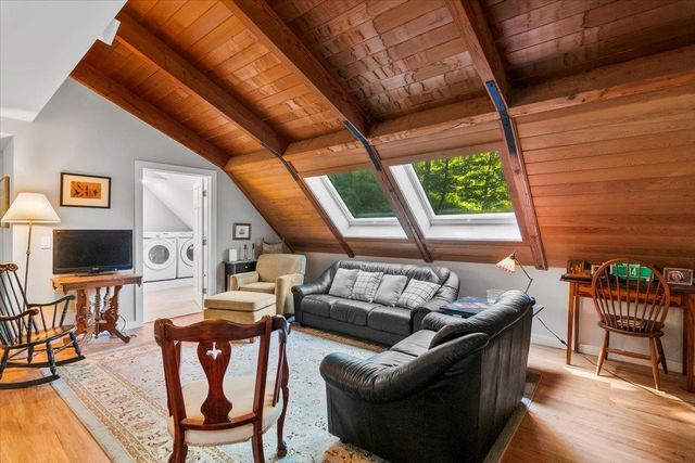 509 Thompson Pond Road, Pownal, VT 05261