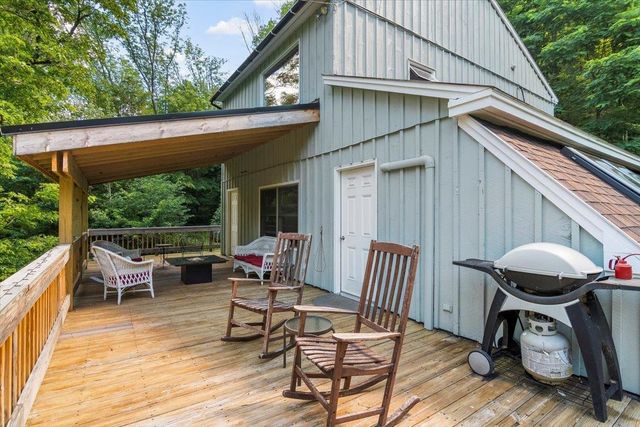 509 Thompson Pond Road, Pownal, VT 05261