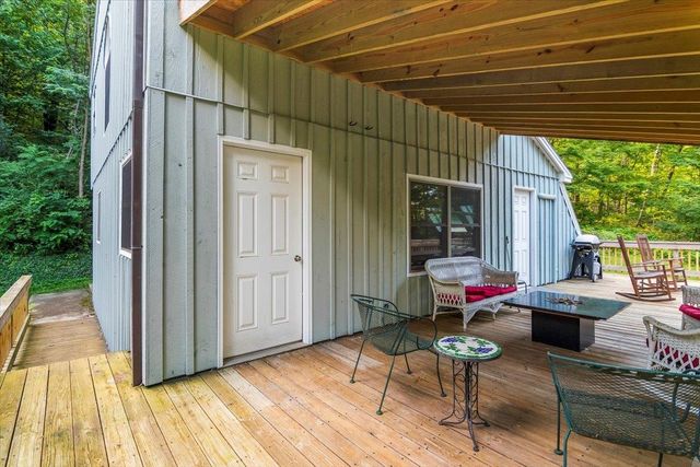 509 Thompson Pond Road, Pownal, VT 05261