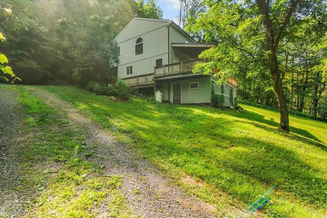 509 Thompson Pond Road, Pownal, VT 05261