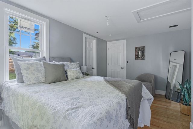 1 Gertrude Rd, North Attleboro, MA 02760