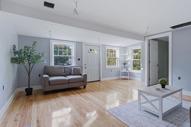 1 Gertrude Rd, North Attleboro, MA 02760