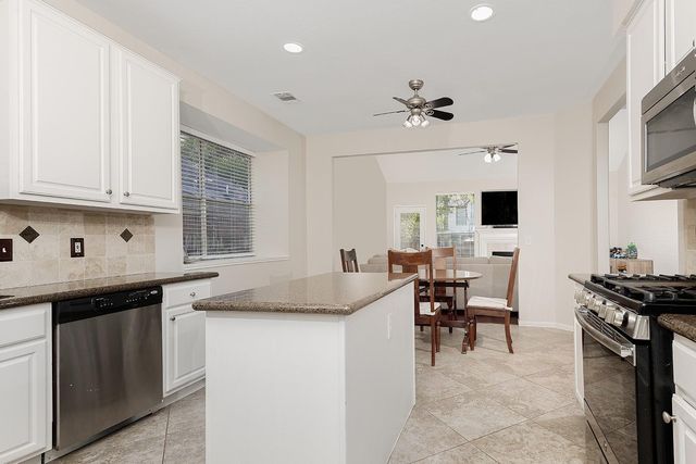 174 S Winterport Circle, The Woodlands, TX 77382