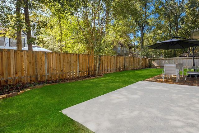 174 S Winterport Circle, The Woodlands, TX 77382