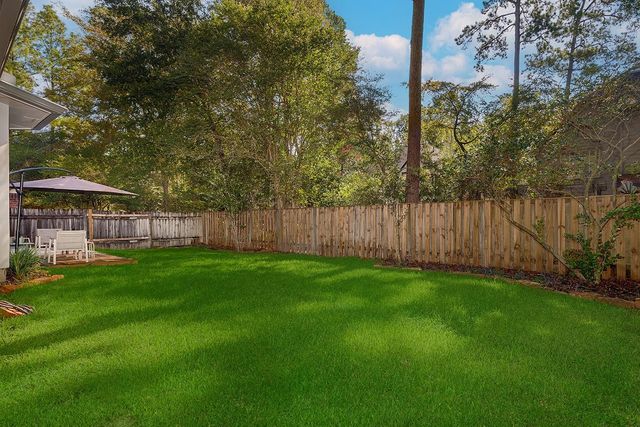 174 S Winterport Circle, The Woodlands, TX 77382