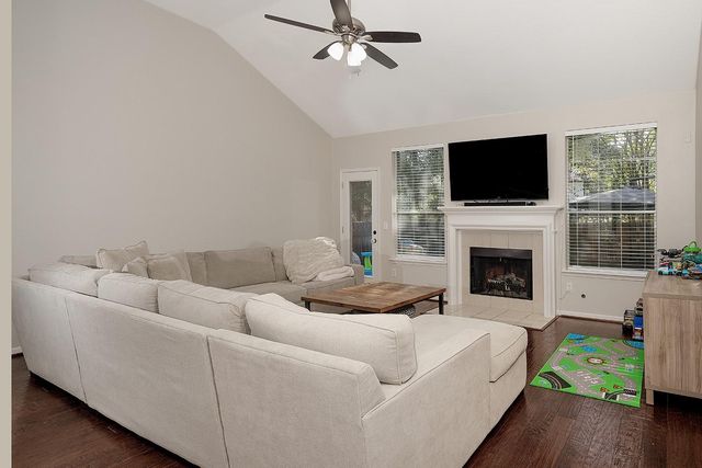 174 S Winterport Circle, The Woodlands, TX 77382