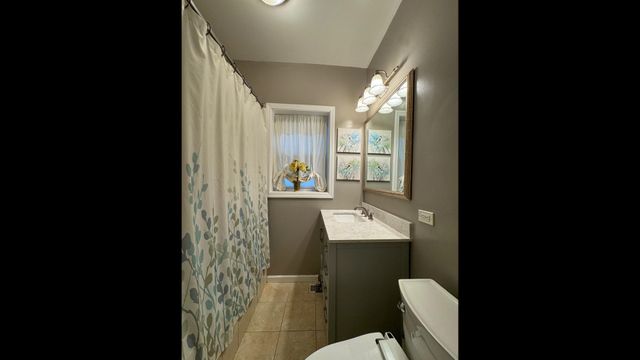 4954 N Drake Avenue, Chicago, IL 60625