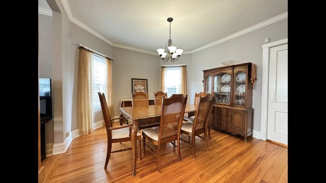 4954 N Drake Avenue, Chicago, IL 60625