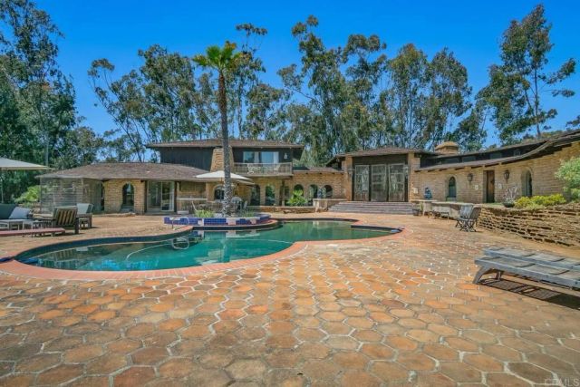 15390 Las Planideras, Rancho Santa Fe, CA 92067