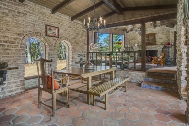 15390 Las Planideras, Rancho Santa Fe, CA 92067