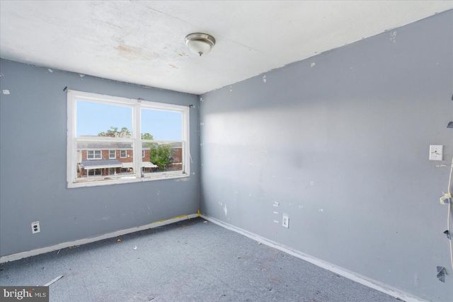 7823 SAINT BRIDGET LN, Dundalk, MD 21222