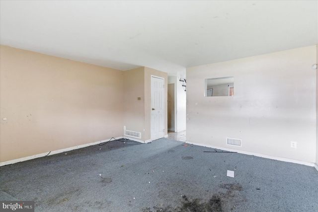 7823 SAINT BRIDGET LN, Dundalk, MD 21222