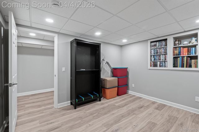 49121 Garrett Court, Macomb Township, MI 48042