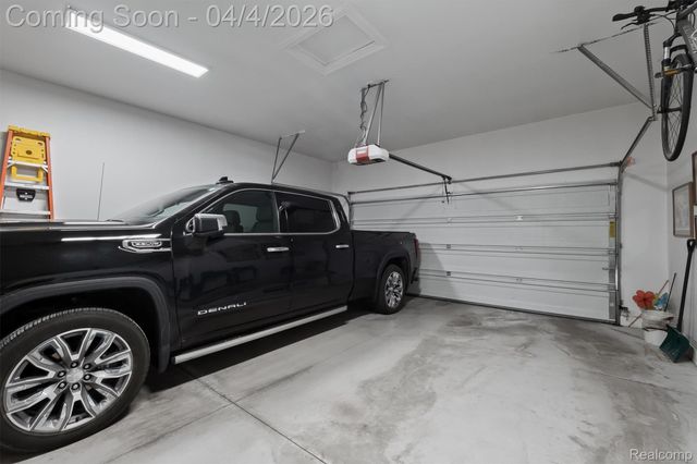 49121 Garrett Court, Macomb Township, MI 48042