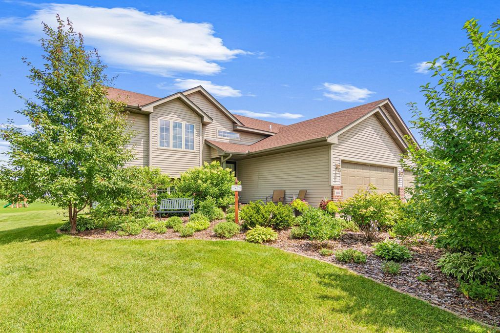 10002 Weston Drive, Monticello, MN 55362