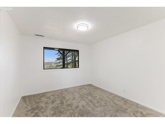 14041 Nw MASON HILL Rd, North Plains, OR 97133