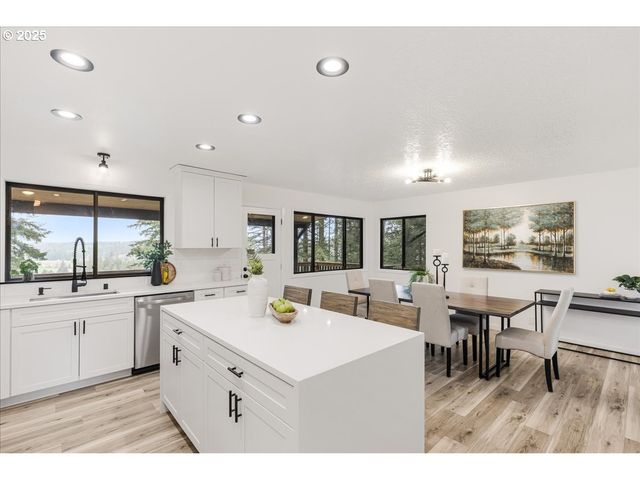 14041 Nw MASON HILL Rd, North Plains, OR 97133