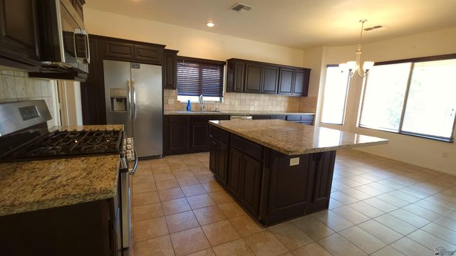3851 W 39 St, Yuma, AZ 85365