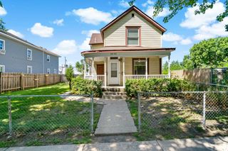 2832 27th Avenue S, Minneapolis, MN 55406