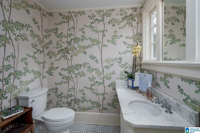 2916 MOUNTAIN BROOK PARKWAY, Mountain Brook, AL 35223