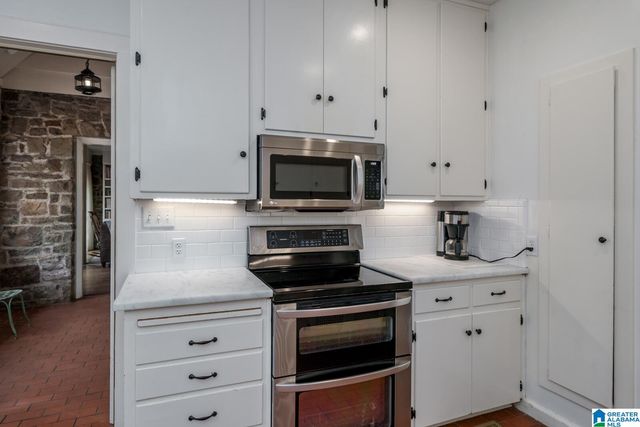 2916 MOUNTAIN BROOK PARKWAY, Mountain Brook, AL 35223