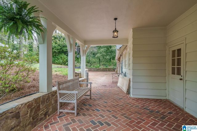 2916 MOUNTAIN BROOK PARKWAY, Mountain Brook, AL 35223