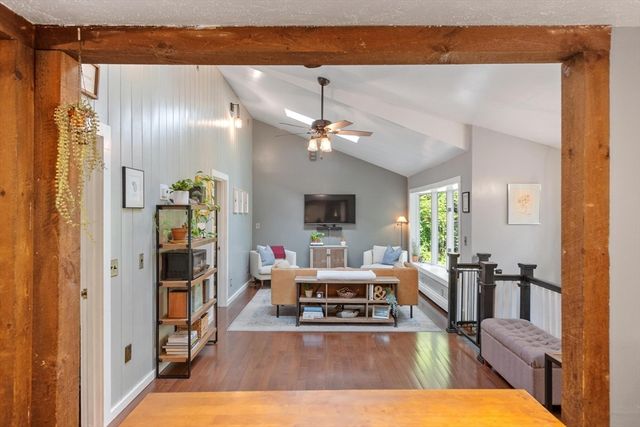 163 Beal St, Lunenburg, MA 01462