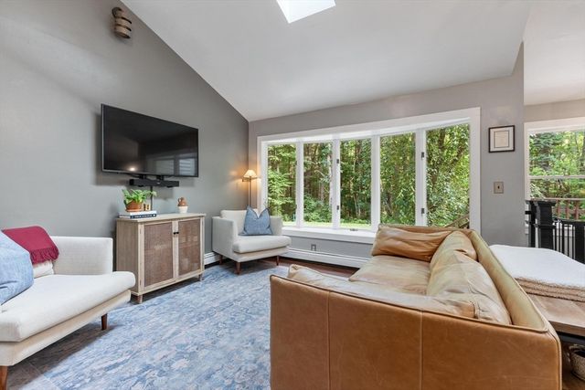 163 Beal St, Lunenburg, MA 01462