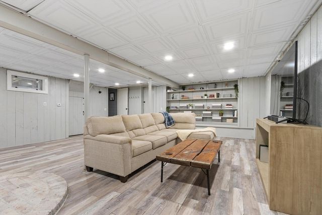 163 Beal St, Lunenburg, MA 01462