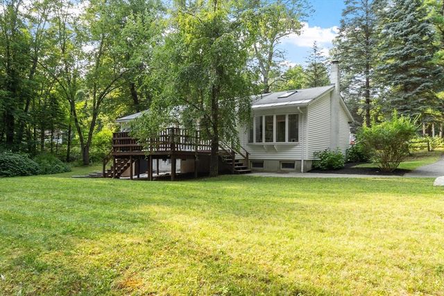 163 Beal St, Lunenburg, MA 01462