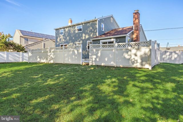 113 HAMILTON RD, Marlton, NJ 08053