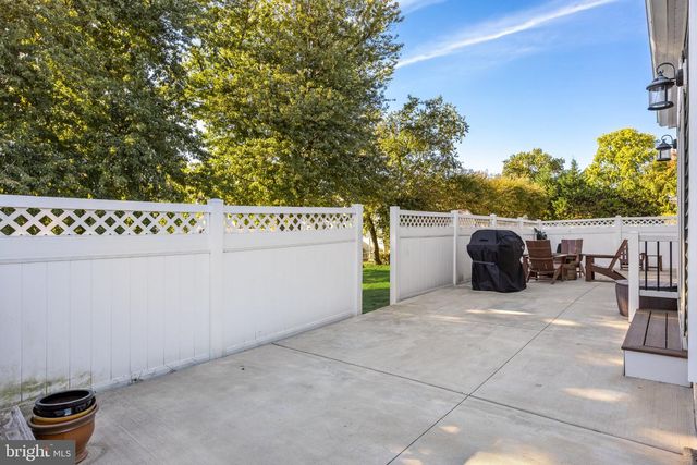 113 HAMILTON RD, Marlton, NJ 08053