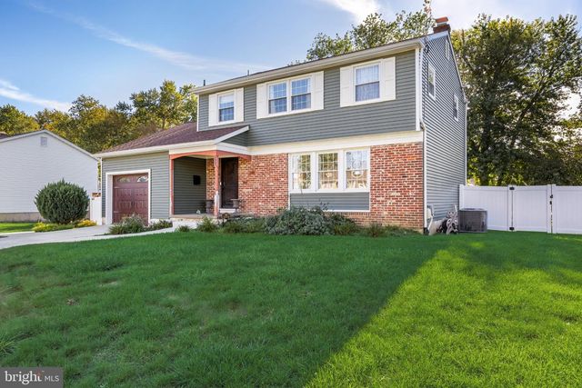 113 HAMILTON RD, Marlton, NJ 08053