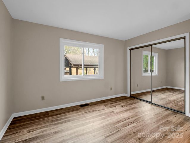 520 Courtwood Lane 4, Hendersonville, NC 28739