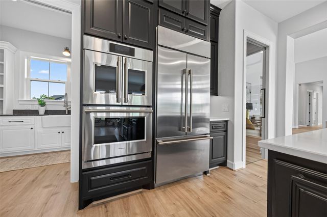 8 Little Sorrell Court, Tomball, TX 77377