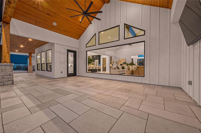 8 Little Sorrell Court, Tomball, TX 77377