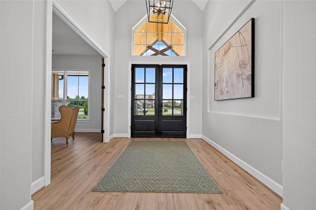 8 Little Sorrell Court, Tomball, TX 77377