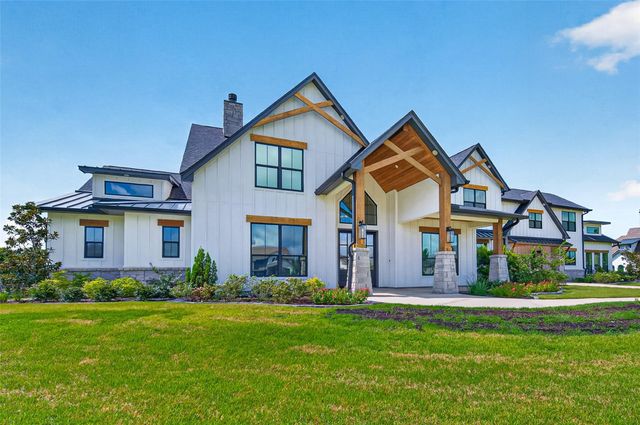 8 Little Sorrell Court, Tomball, TX 77377