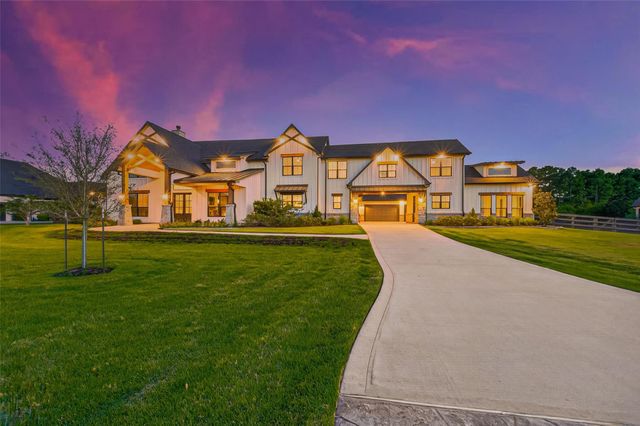 8 Little Sorrell Court, Tomball, TX 77377