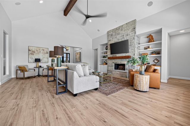 8 Little Sorrell Court, Tomball, TX 77377