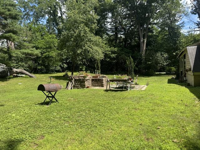 76 Andover Rd, Billerica, MA 01821