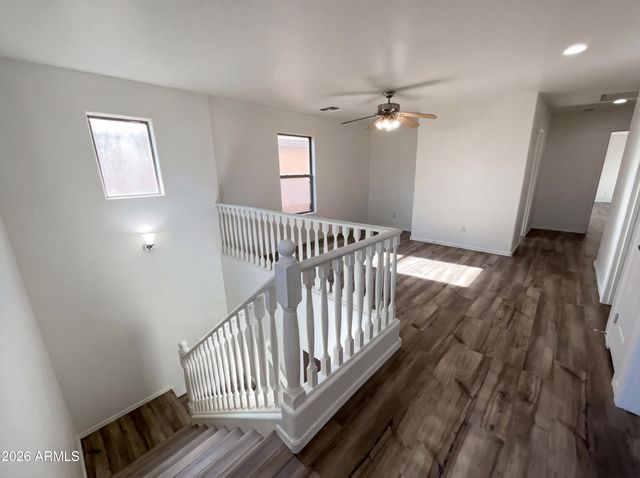 5865 E HOLMES Avenue, Mesa, AZ 85206